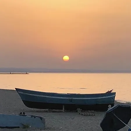 Berchi Boutique Marina Di بيت للعطل